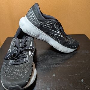 Brooks Glycerin 20 | Women's Size 9 | Black, White & Alloy